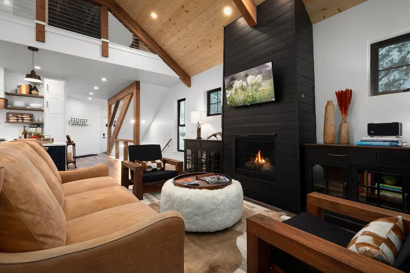 Brand New * Hot Tub * Sleeps 10 - Image 1