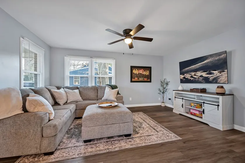 Steps to Downtown | King Beds | 3 TV's | Big Yard - Image 1