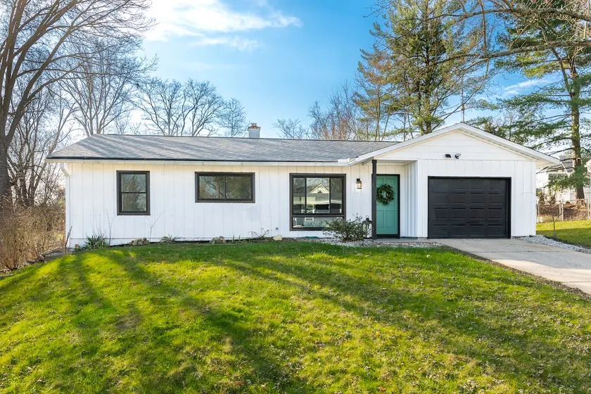 Modern 3-Bedroom Ranch Minutes from IU Stadium! - Image 1
