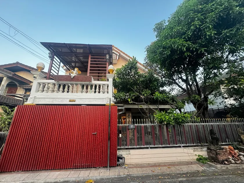 Luxury Villa/3-Bedroom/Private Parking/Thai Garden - Image 1