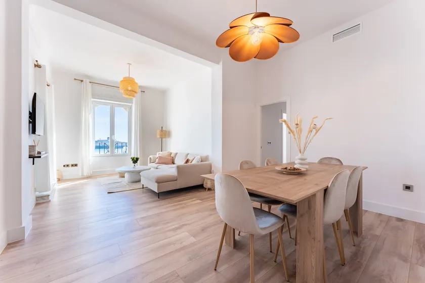 LUXURY PENTHOUSE & SEA VIEWS CITY CENTER (4PAX) - TERRAS - GRATIS WIFI - Image 1