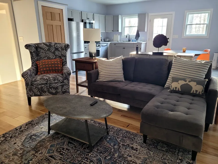 2 Bedroom Apartment-VT Getaway - Image 1