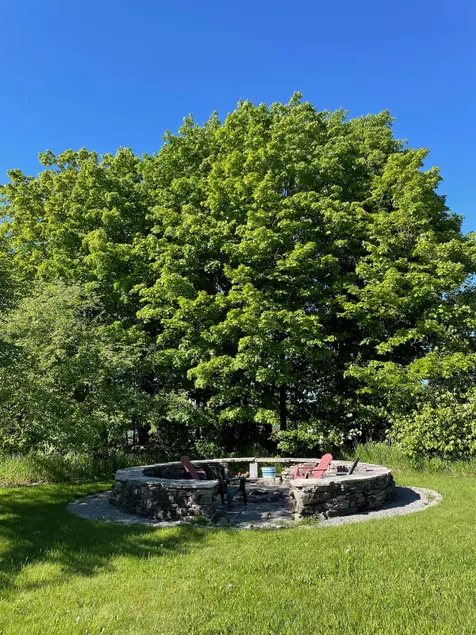 Relax in Style & Comfort in South Bay, PEC - Image 1