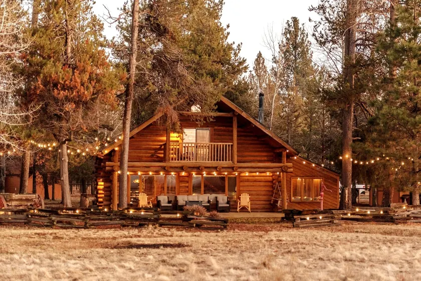 Log Cabin on 16 Acres | Hot Tub | Cascade Views - Image 1