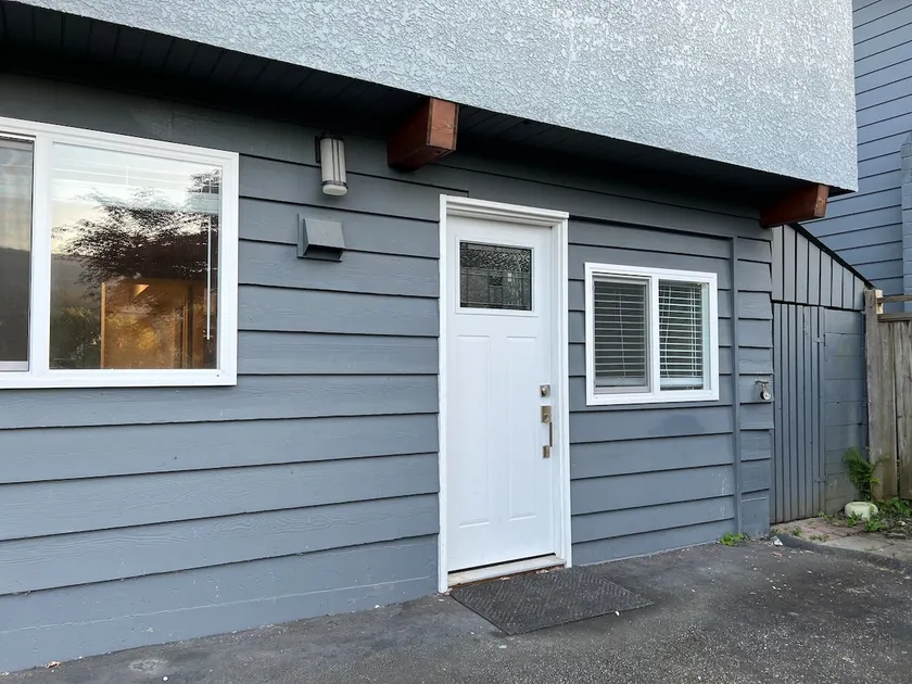 Beautiful two bedroom suite - Image 1