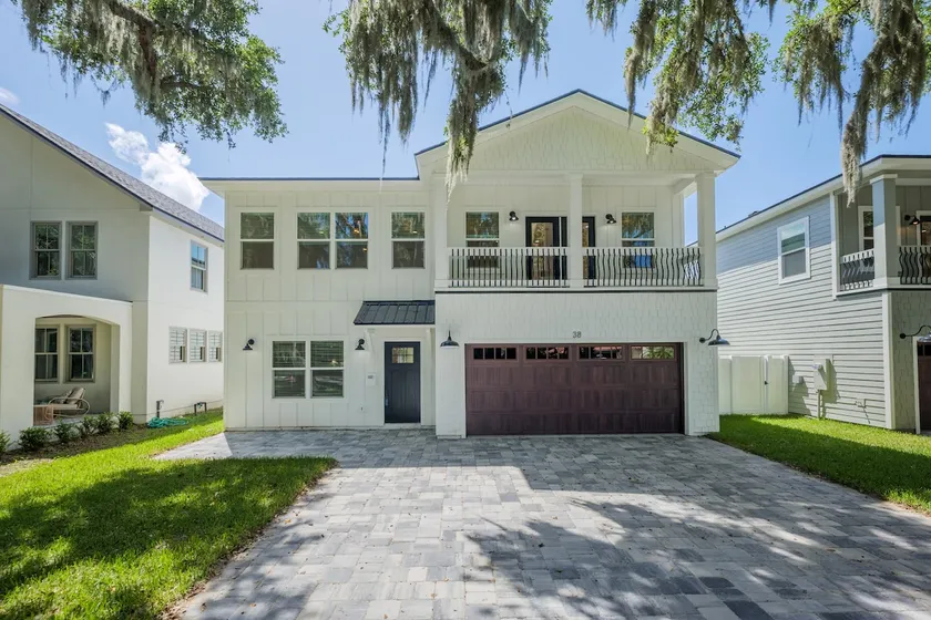 Canopy Oaks - Image 1