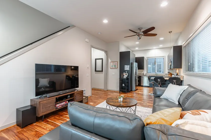 Delightful Seattle Launchpad on Beacon Hill - Image 1