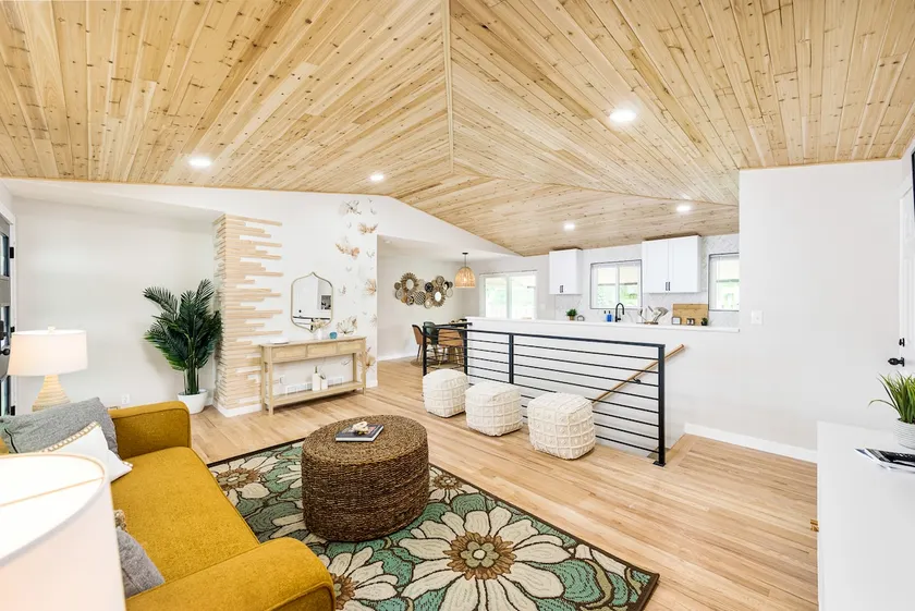 Luxury Jungle Haven Near DT Littleton & Denver - Image 1
