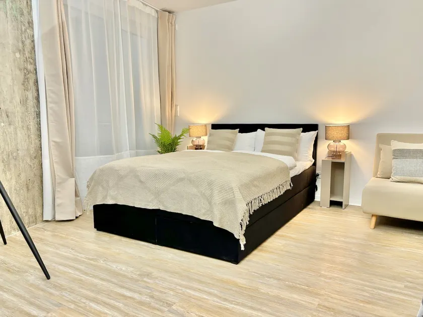 Bunker Studio | Central | Messe | Business | Work - Image 1