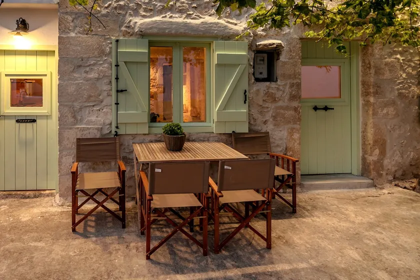 Mourelo Home - Image 1