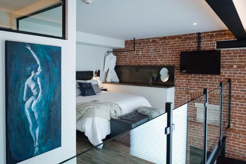 48 King West Boutique Hotel - Image 1
