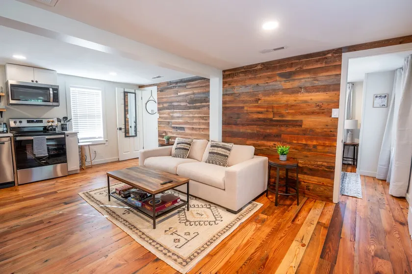 Heart of Park Circle - 2 Bedroom - Image 1