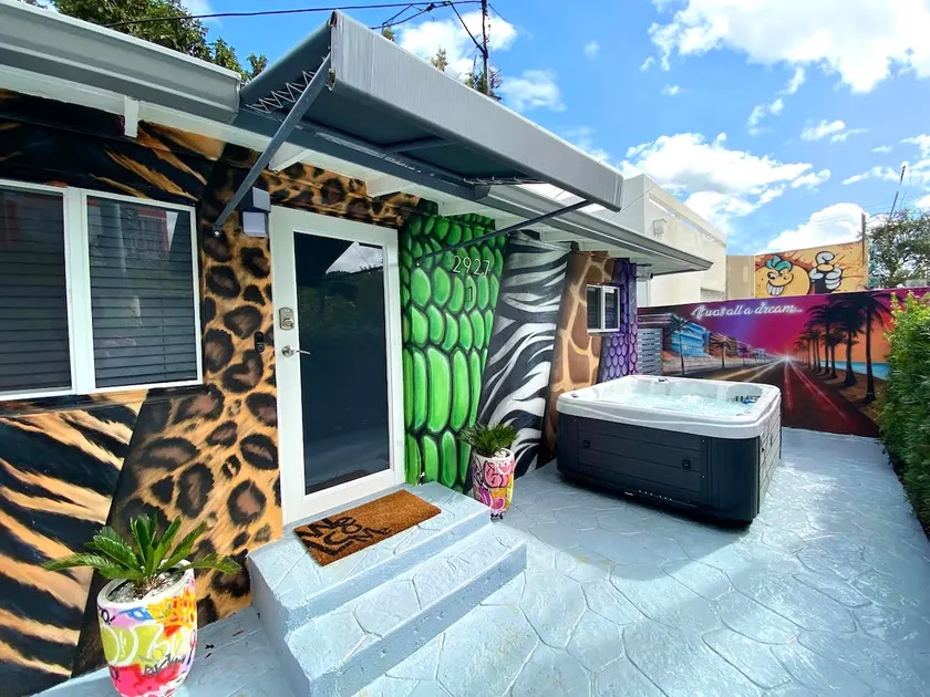 Unique Miami Art Escape w/ HotTub, Arcade & Murals - Image 1