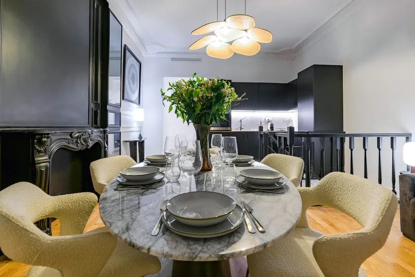 Beautiful Luxe Suite on the Champs-Élysées # Air-conditioned - Image 1