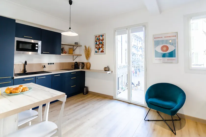 Azur Studio renovated and air-conditioned - Image 1