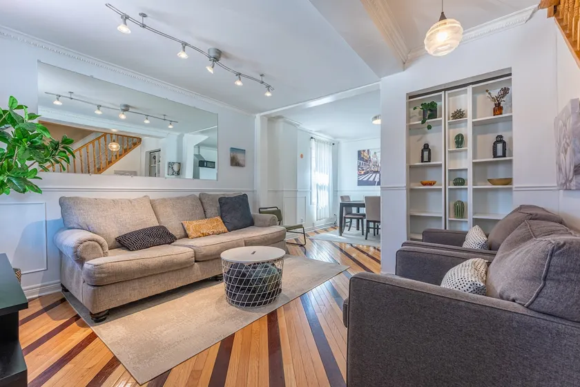 Mid-Town House near Yorkdale - Image 1