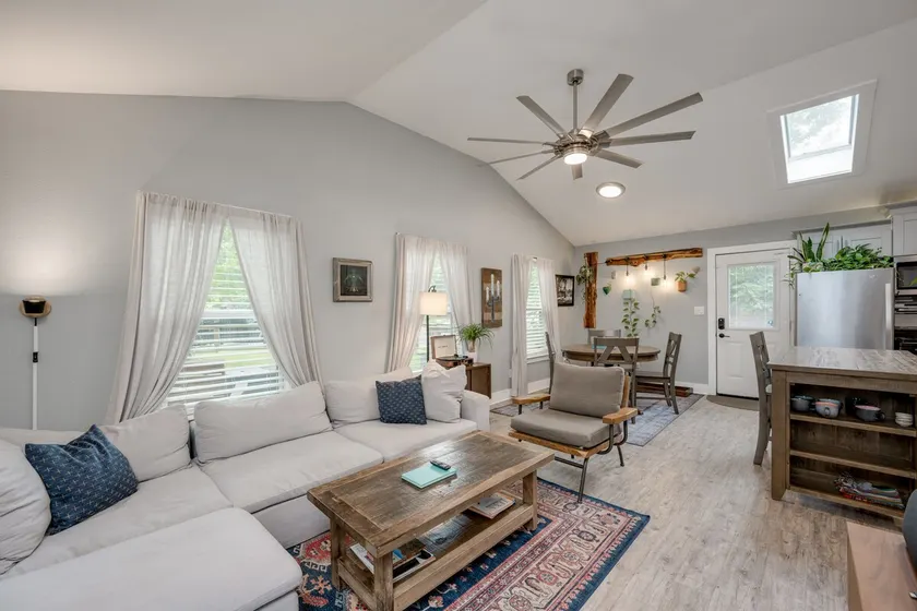 Awesome Austin Bungalow + Hot Tub/Peloton/Coffee! - Image 1