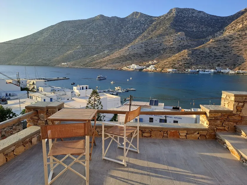 House with sea view - Image 1