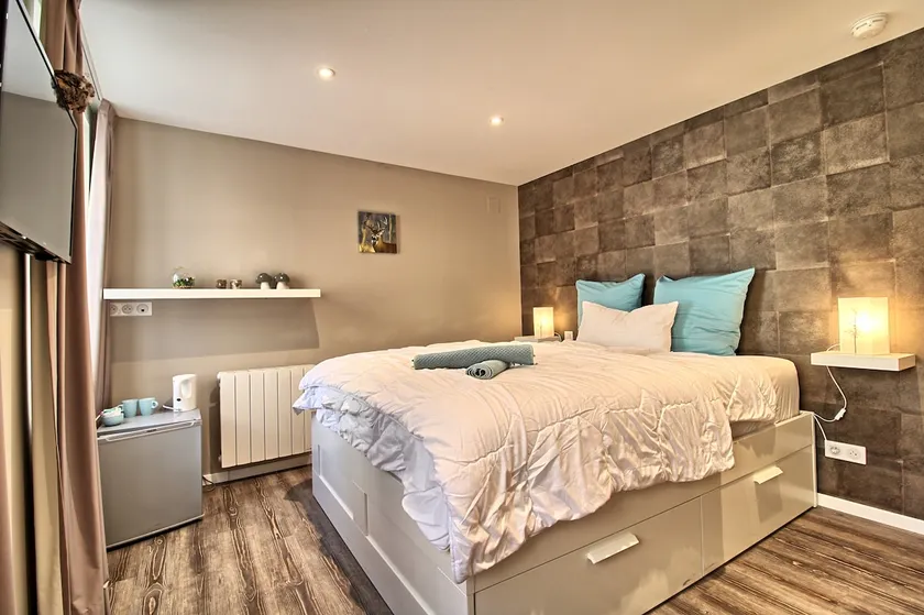 La Tanière de l'Ours – Cozy room for 2 people - Image 1