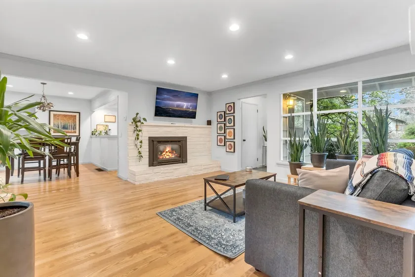 Kirkland Luxury Getaway with Backyard & Workspace! - Image 1