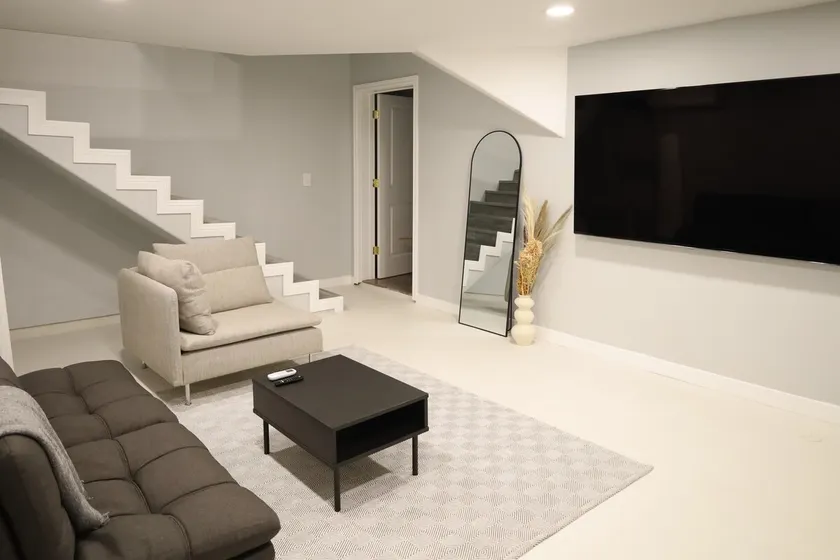 Modern Studio Duplex - Old Torrance Gem - Image 1