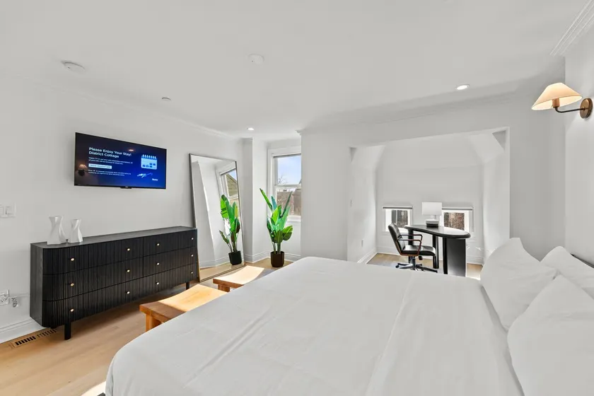 The Adams | West Elm 5BR Townhouse in Bloomingdale - Image 1