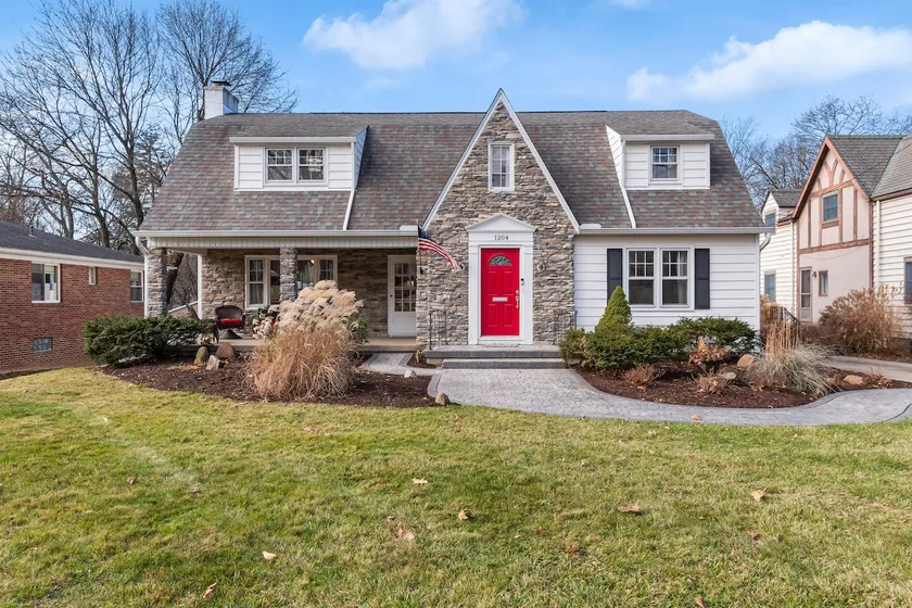 Memory Lane Cottage - Image 1