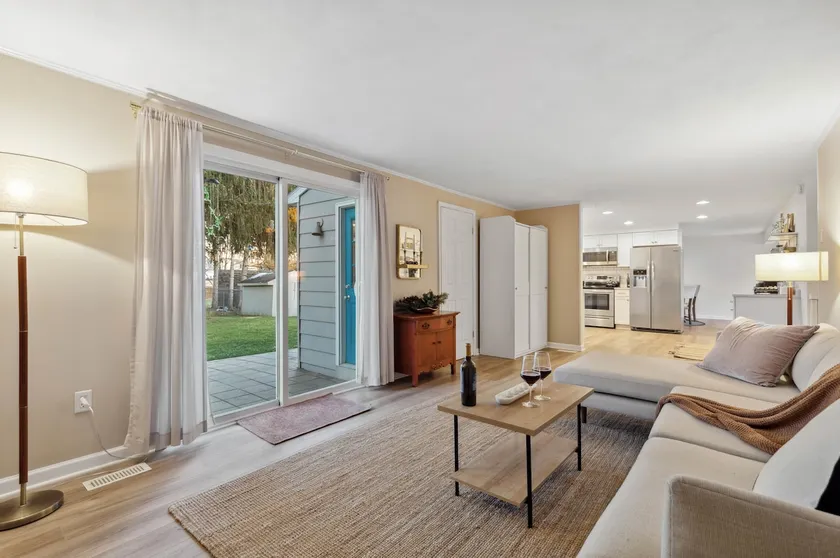 The Mesa Oasis 4 BR, 2.5 Ba-Modern/Family-Friendly - Image 1