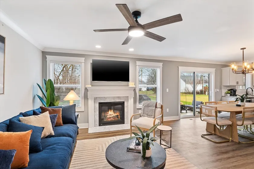 4mins DT | Hot tub+ Fire Pit | Game Room - Image 1