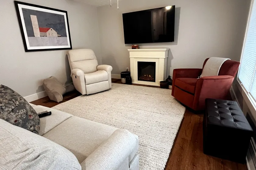 30something, 3BR Family Home w Yard & Fire Pit - Image 1