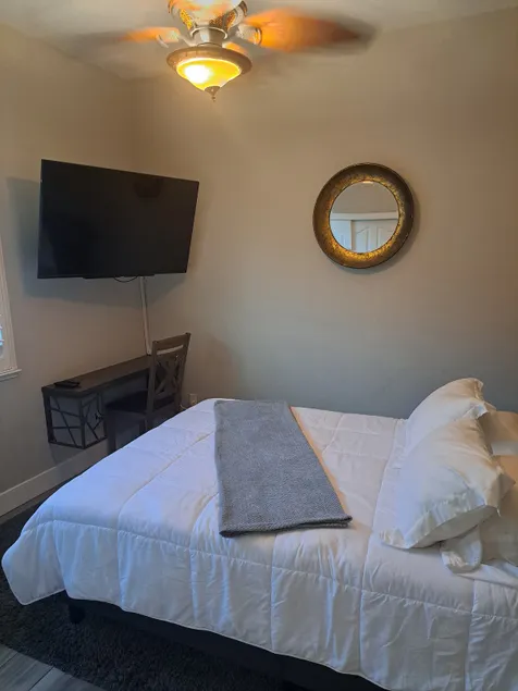 In Law Unit, 2 bedroom Suite. - Image 1