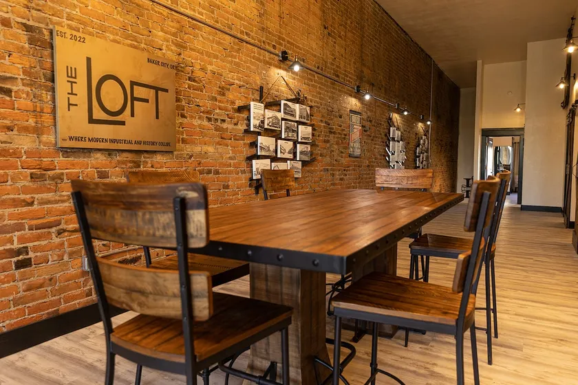 The Loft - Modern/Historic - 50% off Quail Ridge - Image 1