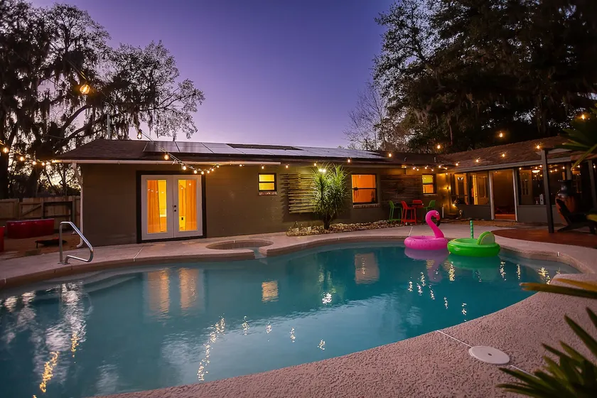 New! Saltwater Pool home, Hot Tub & Games! - Image 1