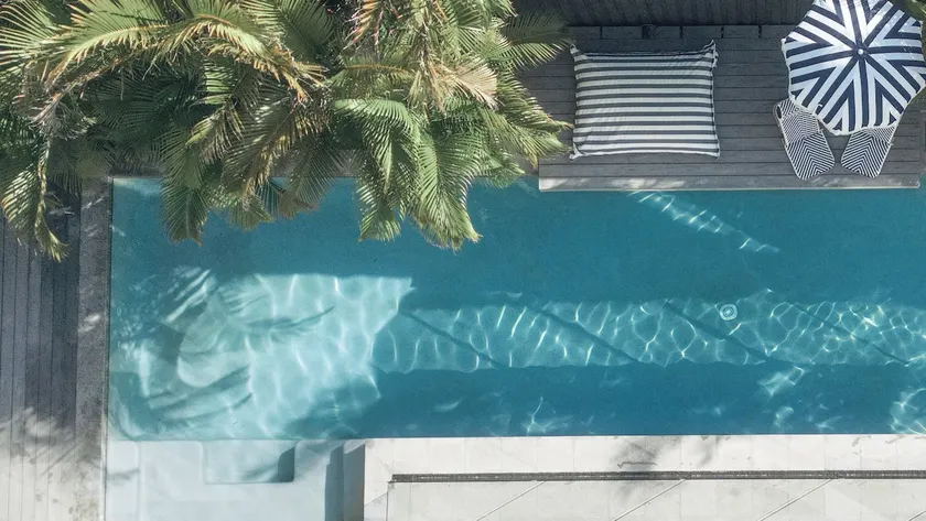 14m Mineral Pool + Paddle Boards + Creek Access - Image 1