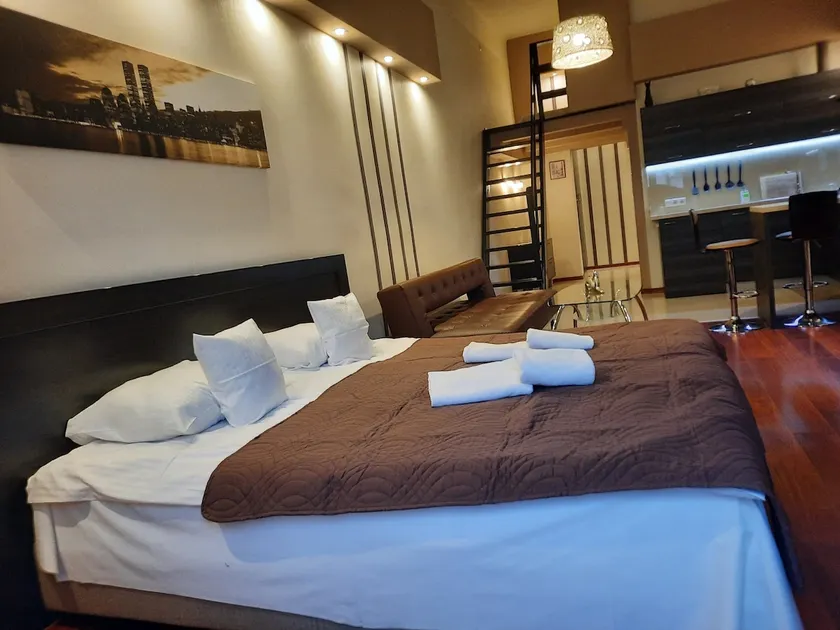 Luxury Senate Apartment - Image 1