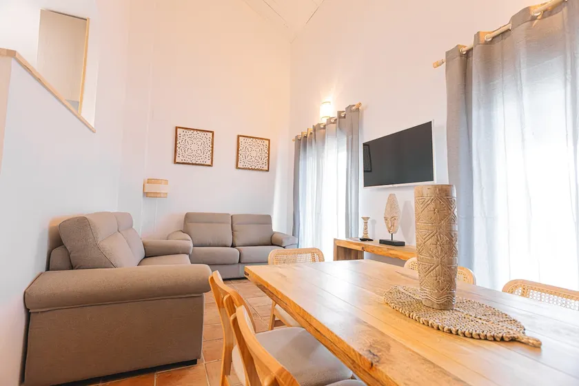 Sunset Apartment - Image 1