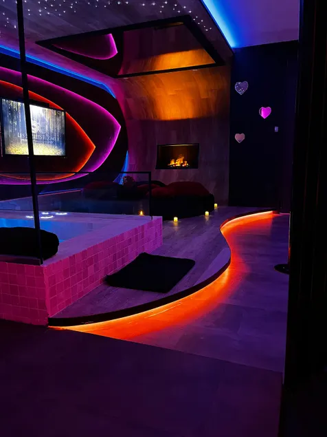 Les Secrets Rooms/Love Room - Image 1