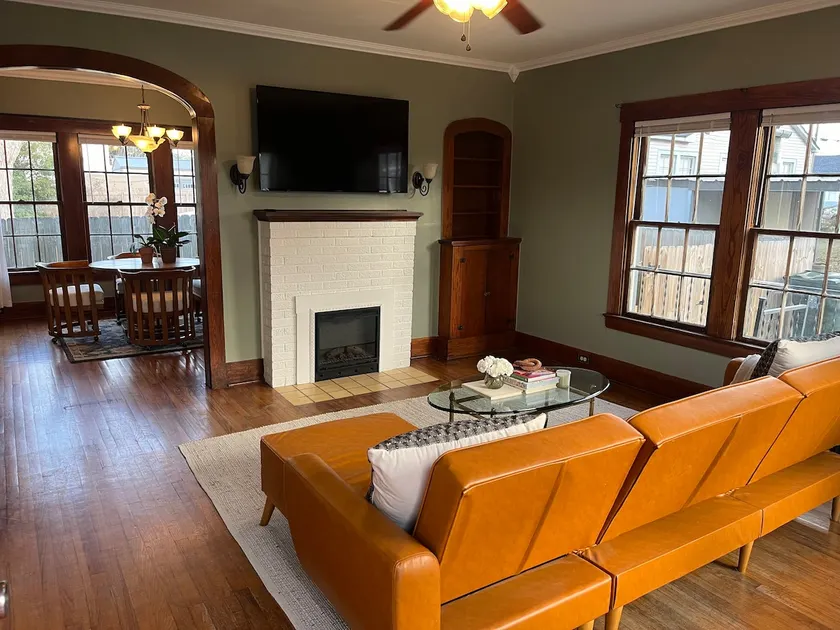 Historic, Cozy Downtown Cottage - Image 1