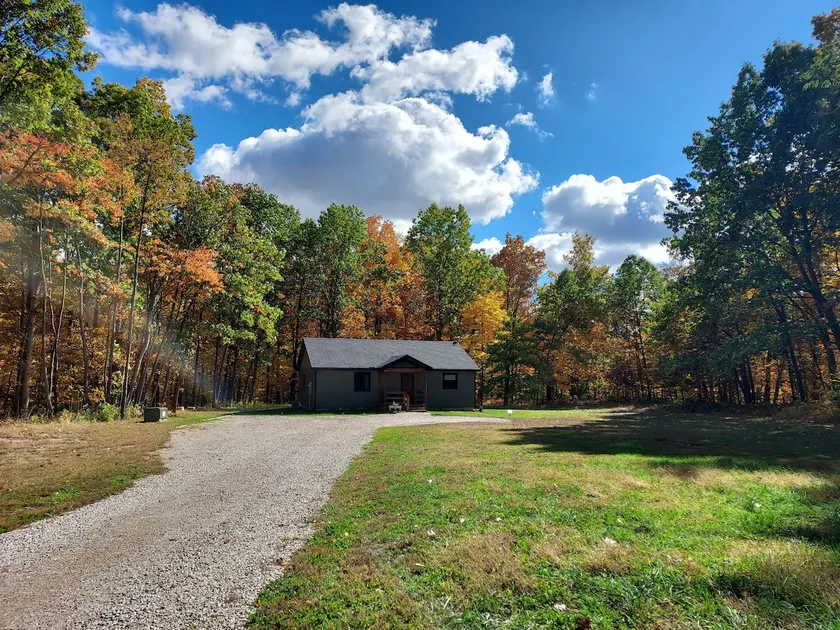 Fox Road Farmhouse - Image 1
