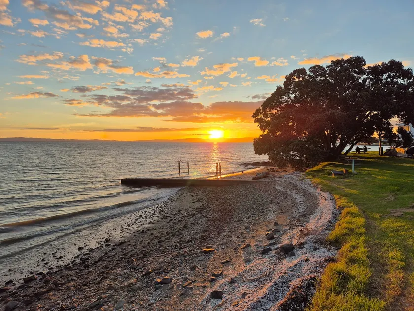 Bonnie Doon on the Thames coast - Image 1
