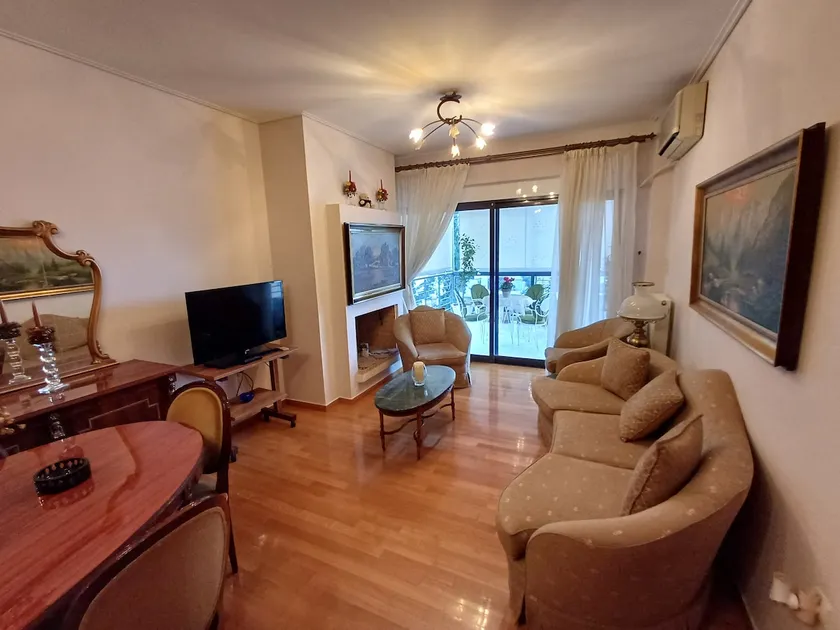 Mary's vintage house - Image 1