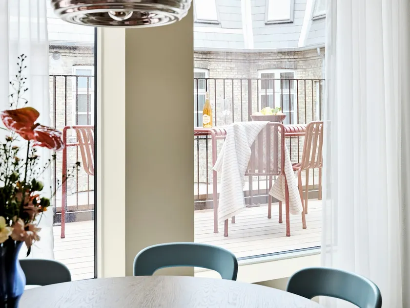 Two-Bedroom Apartment for 6 with Private Terrace - Image 1