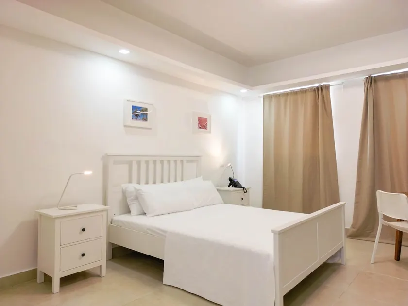 Beautiful room near the beach - Image 1
