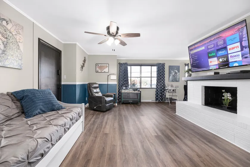 Magnolia ”620”- Comfy King Size Bed & Amenities - Image 1