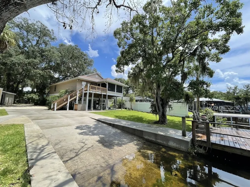 The Fish House - AWESOME BOAT RAMP -Waterfront -Scalloping-Fishing - Image 1