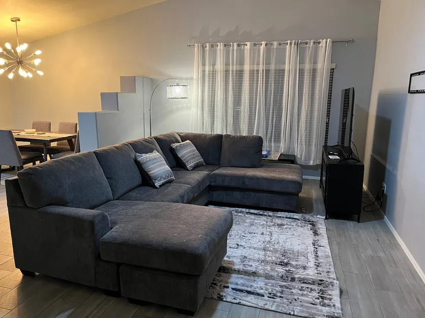 EntireHome-Beautiful & relaxing home. Be our guest - Image 1