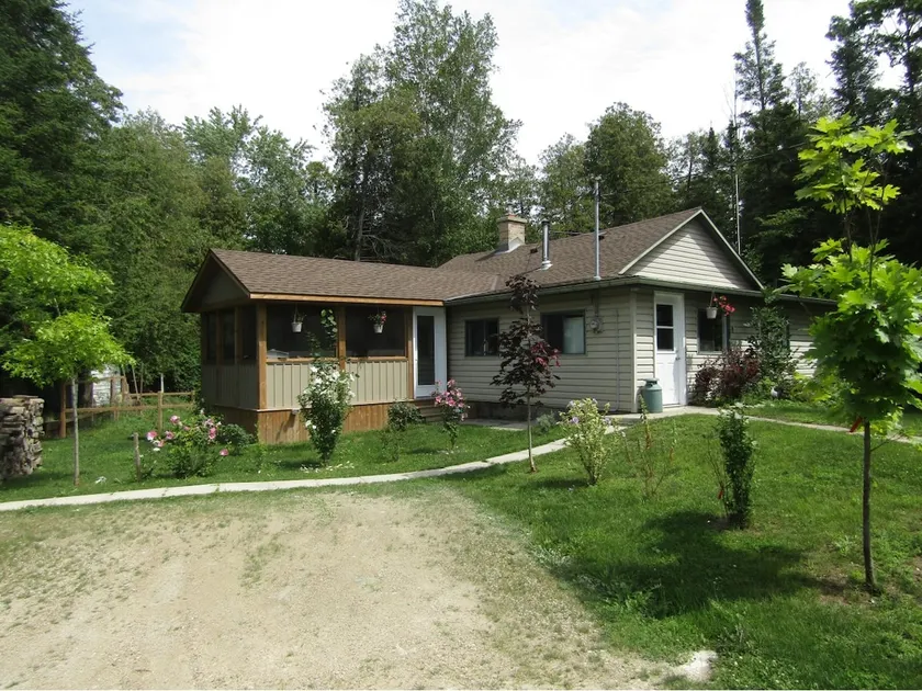 Quiet Cottage Close to Sandy Beach - Image 1