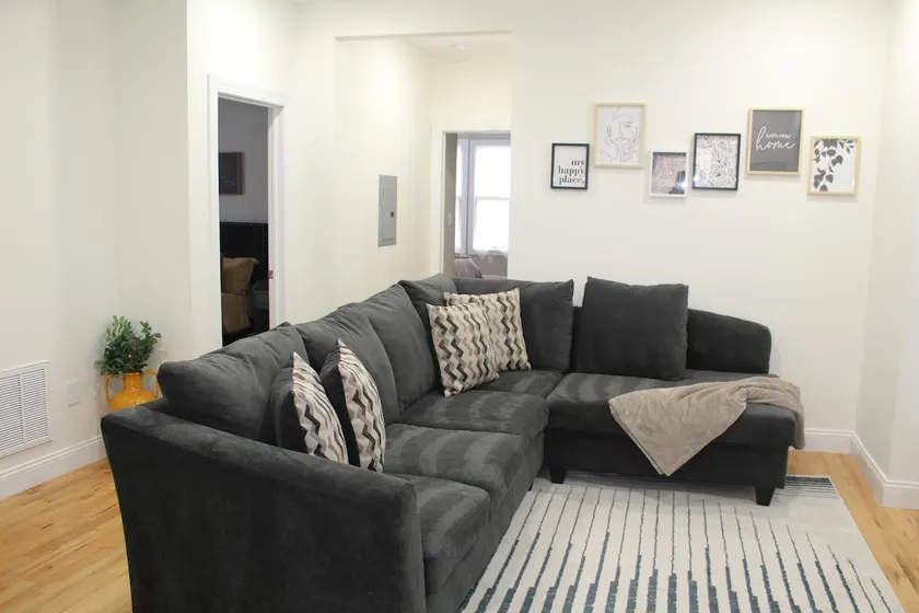 A Home In Newark - Image 1