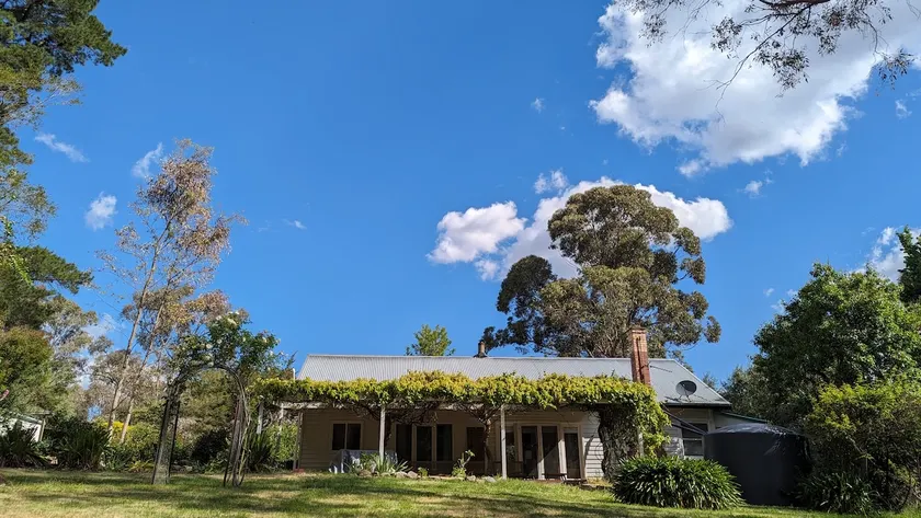The Meadow Cottage Retreat - Image 1