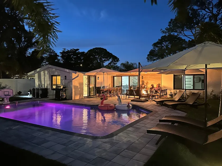 Luxe Oasis Near Beach and Downtown, Heated Pool - Image 1